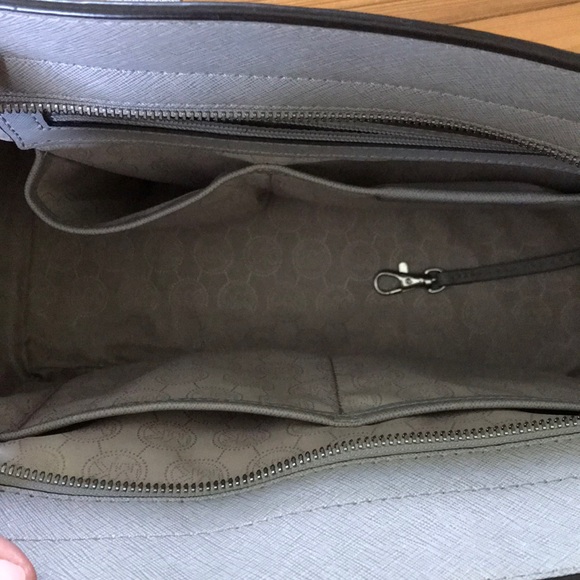 Like new Michael Kors light gray Selma tote - Picture 2 of 3